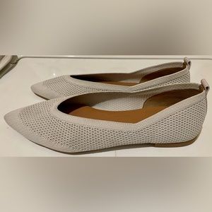 Everlane- The 40-Hour Flat in ReKnit